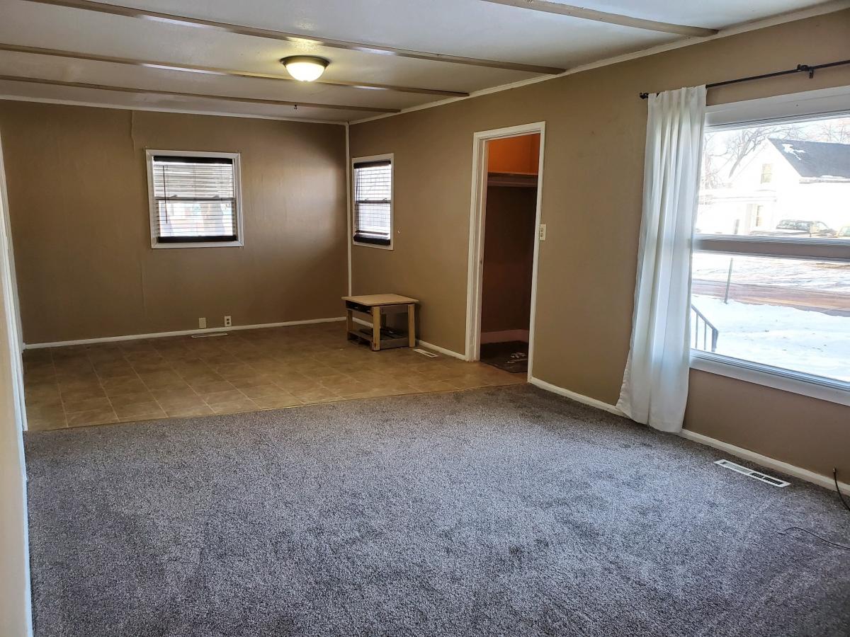 Spencer For Rent 512 E 1st St, Spencer IA