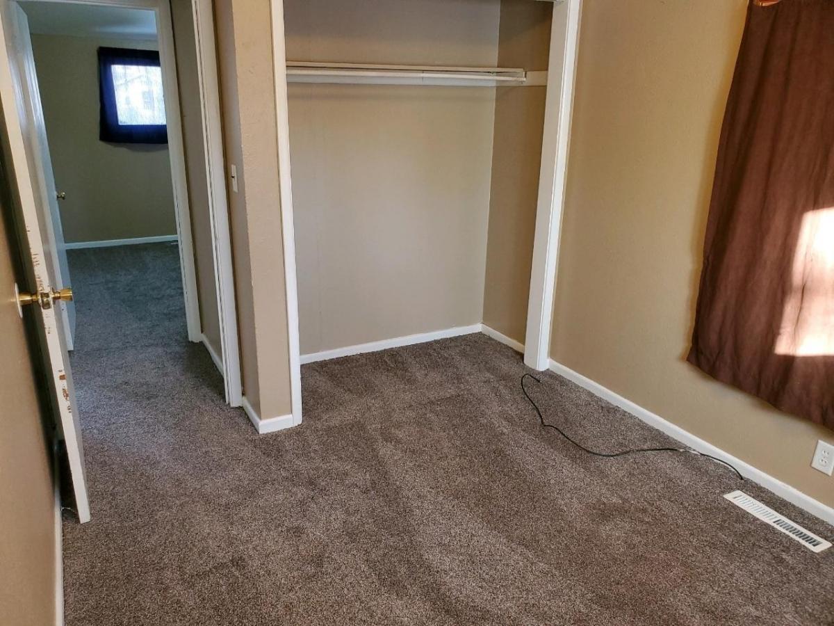 Spencer For Rent 512 E 1st St, Spencer IA